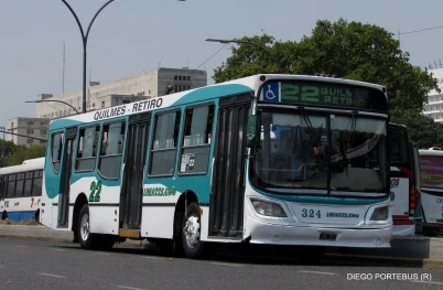 Modelo Real na Vida Real - SingleDecker