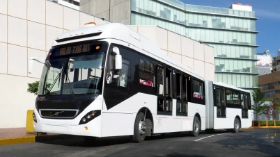 Modelo Real na Vida Real - SingleDecker