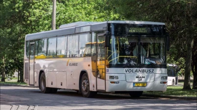 Modelo Real na Vida Real - SingleDecker