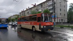 Modelo Real na Vida Real - SingleDecker
